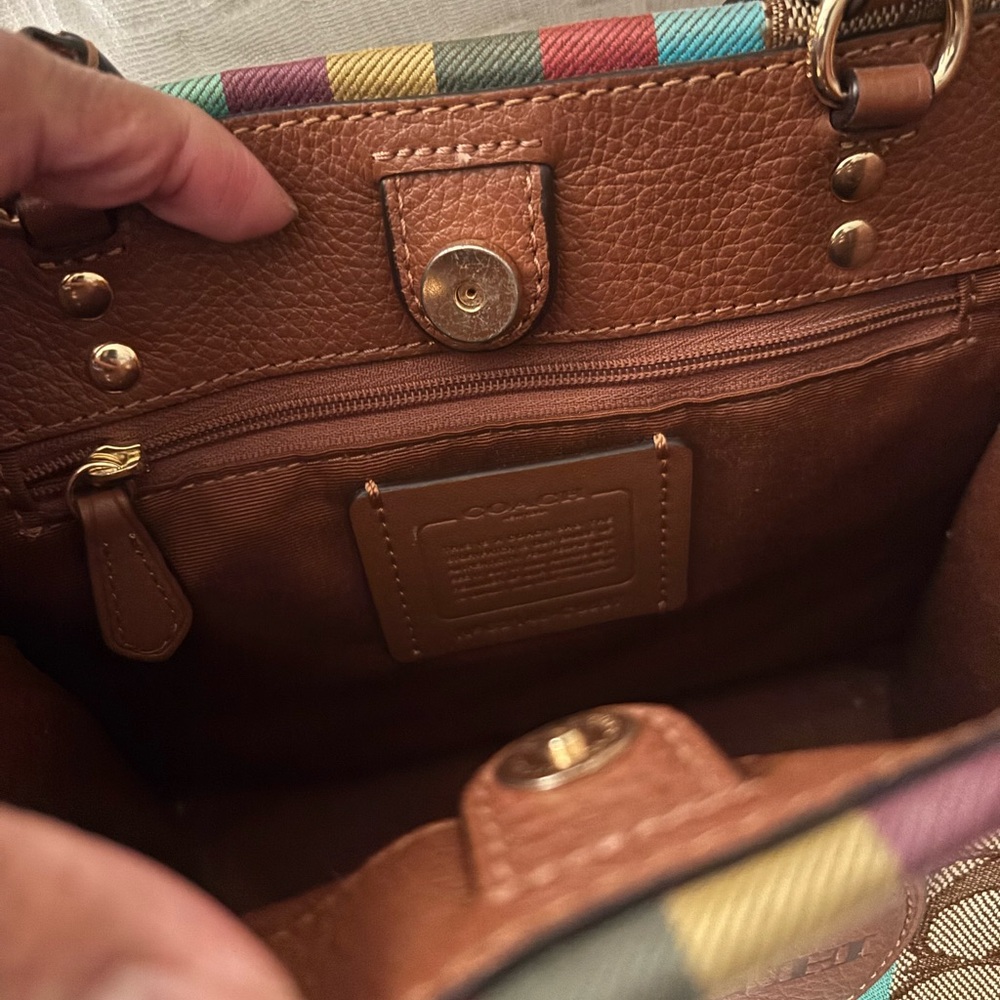 Coach crossbody - Picture 6 of 16
